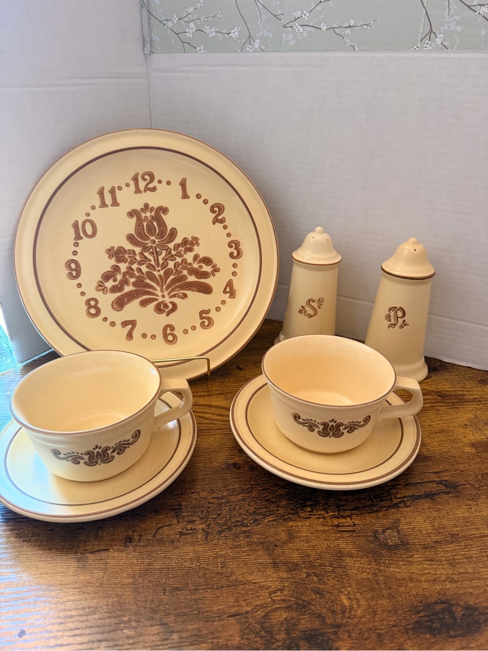 Pfaltzgraff Cream and Brown Floral Stoneware Tea Set with Clock Plate